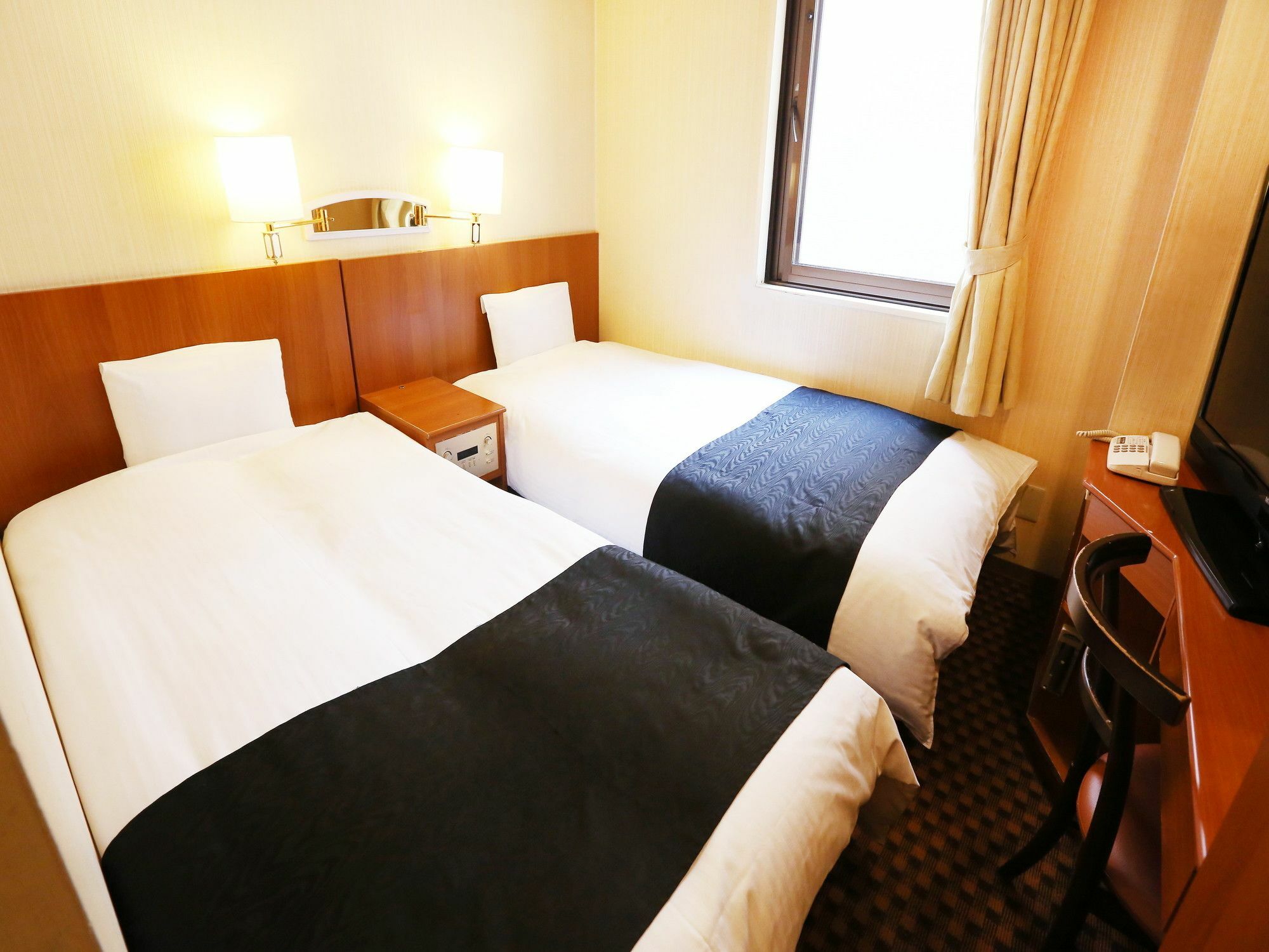 Apa Hotel Sapporo Odori Ekimae Nishi Exterior photo